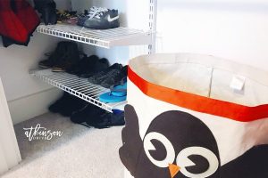 Even boys need organization ... that's why I set out to create this organized shared closet for brothers! Using a DIY closet system, we created a tiny but functional closet for boys who share a room. Click to see more!